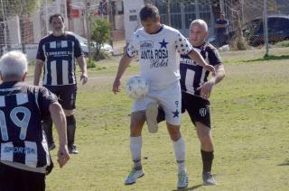 Hubo duelos en tres categorías Estudiantes venció a Racing en 56