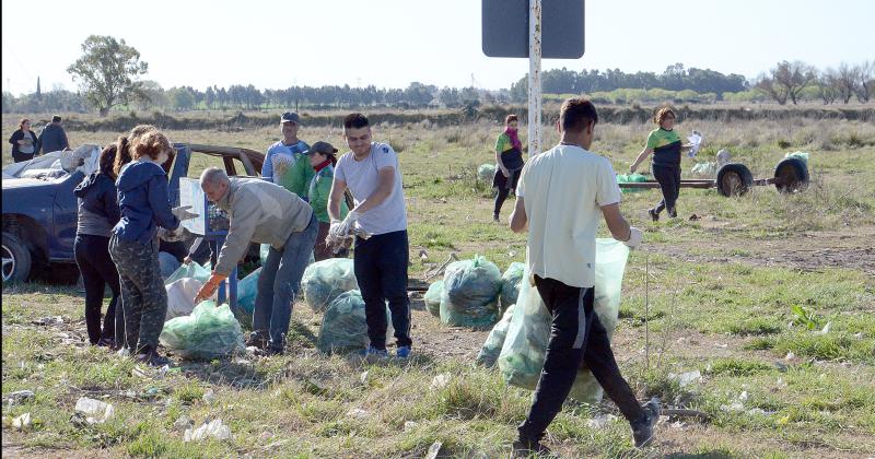 Agrupaciones ambientalistas de la ciudad erradicaron un histoacuterico basural