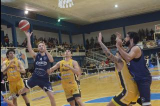 Racing le ganó como local a Olimpo de Bahía Blanca