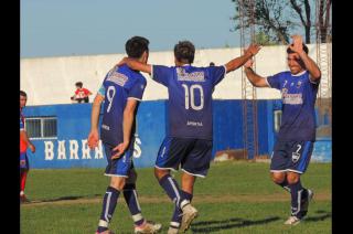 Barracas le ganó 2 a 0 a Lil�n y es uno de los líderes del campeonato