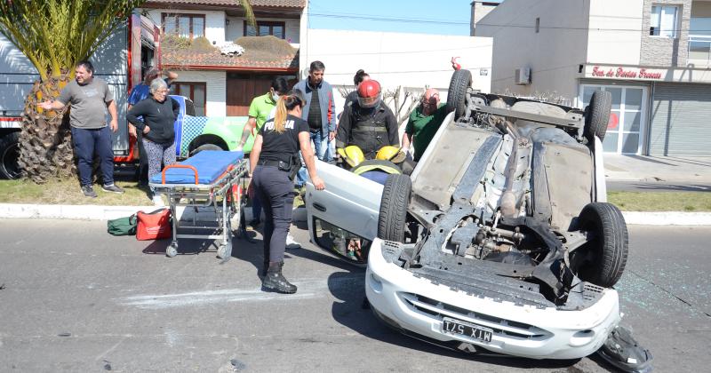 El hombre mayor que volcoacute se encuentra estable en Terapia Intensiva