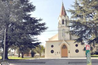 Se realizaraacuten las fiestas patronales de la parroquia de Colonia Hinojo