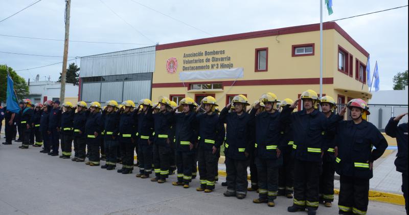 Bomberos de distintos destacamentos se capacitaron en equipos energizantes