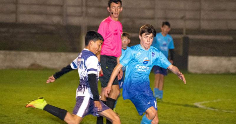 Debut con derrota y empate