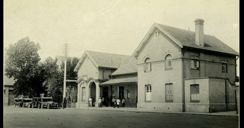 La estación de ferrocarril de la ciudad de Olavarría en el año 1930 cuando pertenecía al Ferrocarril del Sud (Foto- Federico Kohlmann)