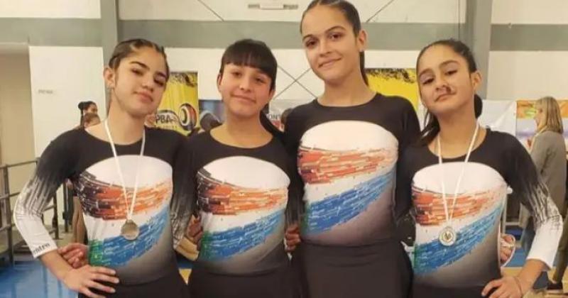 Racing viajó con sus patinadoras