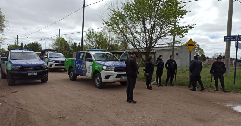 Villa Aurora- un operativo terminoacute en agresiones por parte de vecinos a la policiacutea