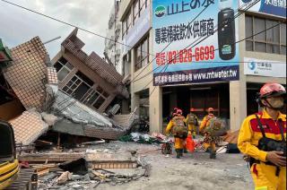 Fuerte sismo en Taiwaacuten- al menos 146 heridos y siguen las reacuteplicas