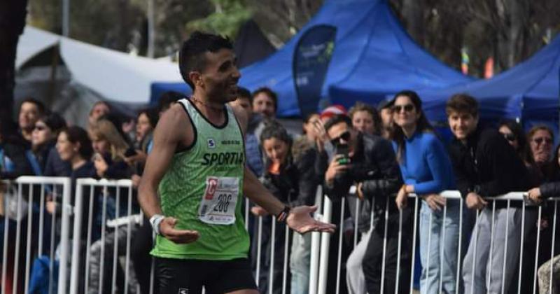 Leo Landaburú uno de los olavarrienses en la maratón