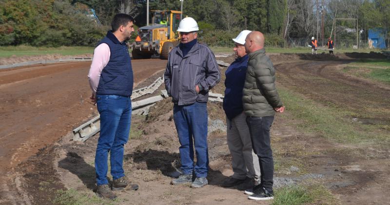 Comenzoacute la obra de pavimentacioacuten del acceso al Cerro Fortabat