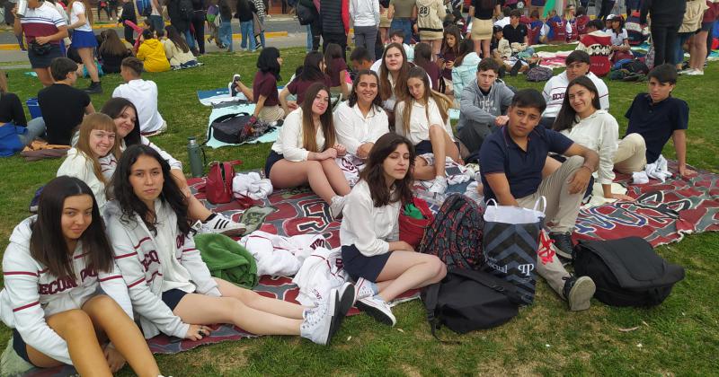 Todas las fotos de los festejos del diacutea de la Primavera y del Estudiante 