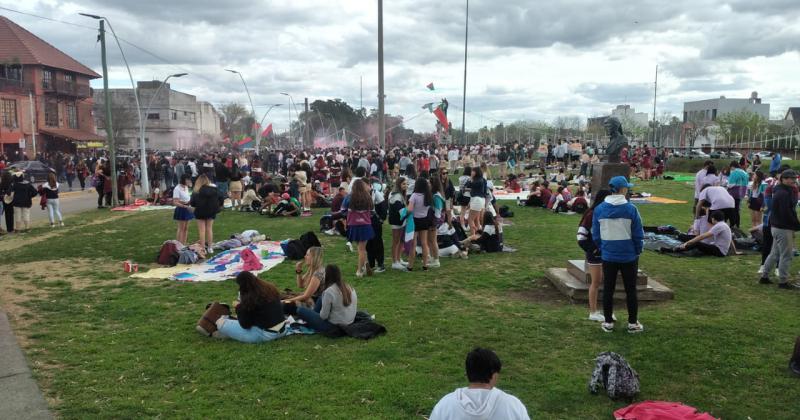 Todas las fotos de los festejos del diacutea de la Primavera y del Estudiante 