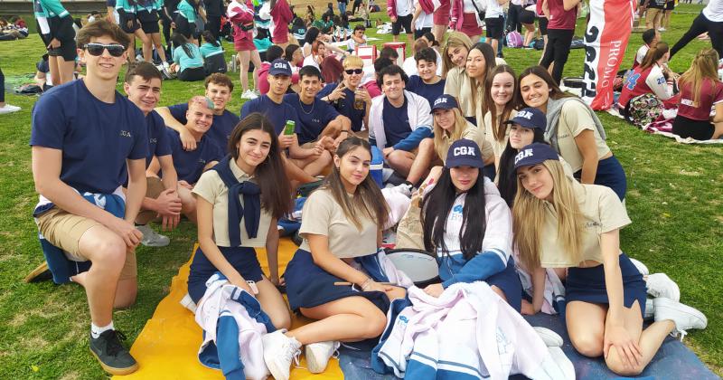 Todas las fotos de los festejos del diacutea de la Primavera y del Estudiante 