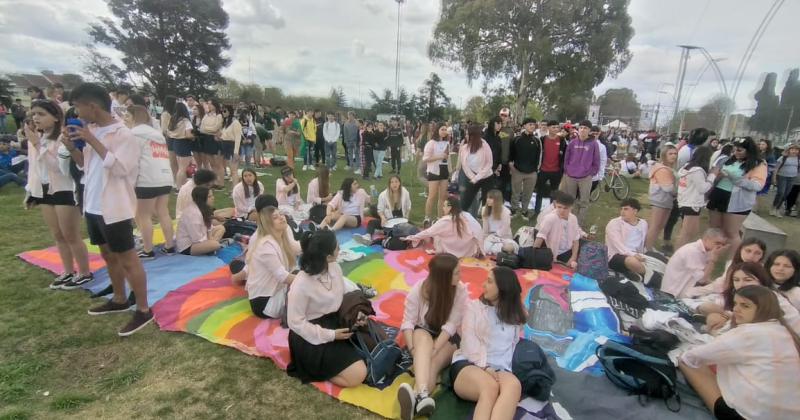 Todas las fotos de los festejos del diacutea de la Primavera y del Estudiante 