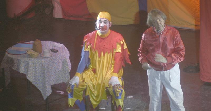 Carlitos Bal� junto a Piñón Fijo en el Teatro Municipal en 2007