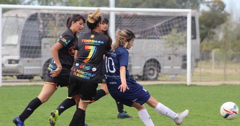 Municipales y Racing en acción