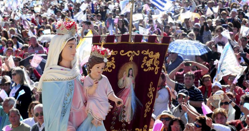 Diacutea de la Virgen de San Nicolaacutes- desde 1983 atrae miles de fieles