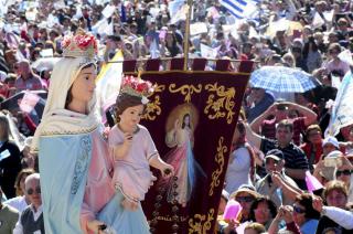 Diacutea de la Virgen de San Nicolaacutes- desde 1983 atrae miles de fieles