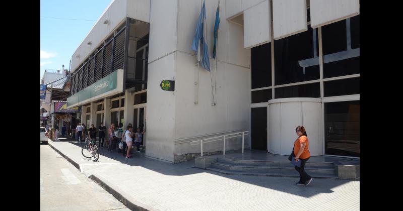 Los y las trabajadoras bancarias lograron un acuerdo paritario de m�s del 94-en-porciento-