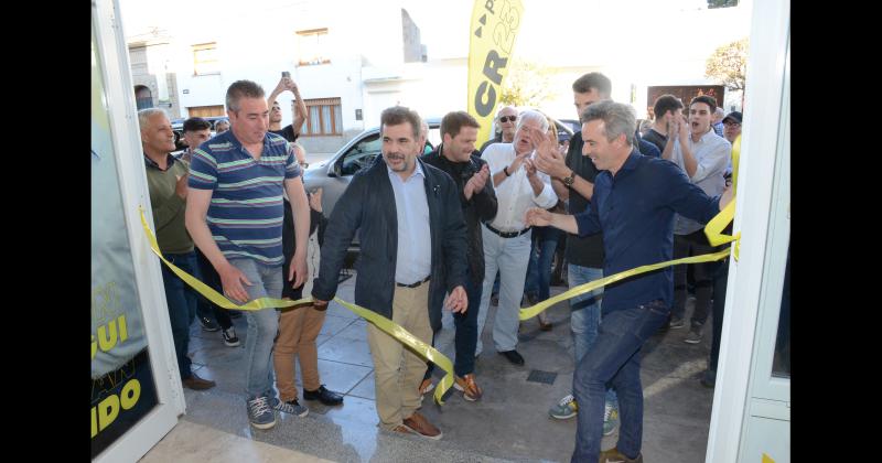 Ritondo Carrara y Jaacuteuregui inauguraron un local partidario de Juntos