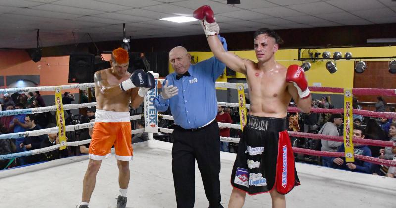 Gonzalo Andreasen ganador en la pelea profesional