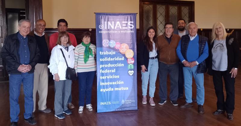 El Inaes se reunioacute con mutuales locales en el Diacutea Nacional del Mutualismo