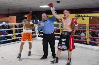 Gonzalo Andreasen ganador en la pelea profesional