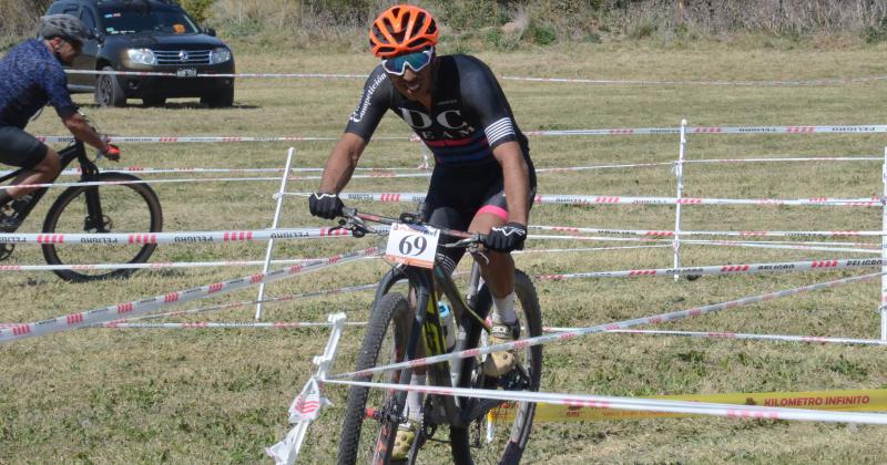 Messineo y Peacuterez se quedaron con el Tour de Olavarriacutea