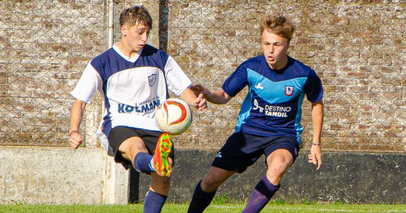 Tandil superó ampliamente a Azul