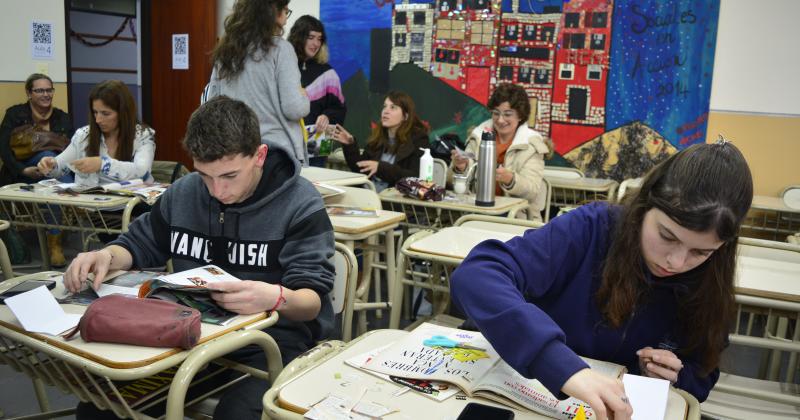 Sociales en Accioacuten- casi mil estudiantes de secundario participaron de las jornadas