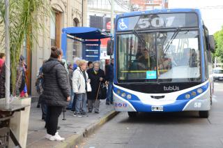 Este mieacutercoles y jueves habraacute paro de colectivos