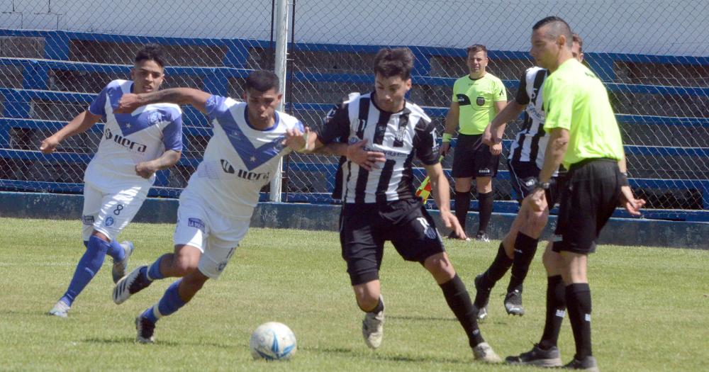 El Fortín y Estudiantes se midieron por los playoffs