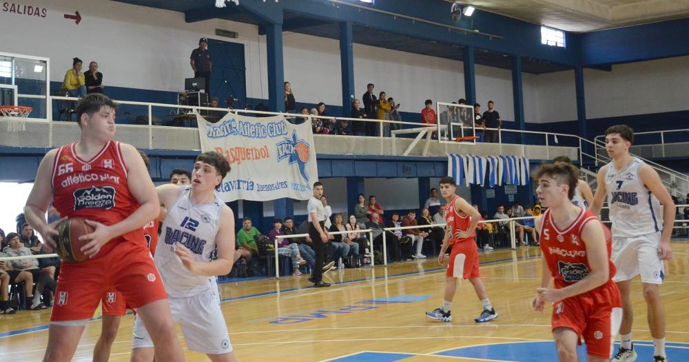 Racing A Club cayó ante Atlético Pilar en el gimnasio del Parque Olavarría