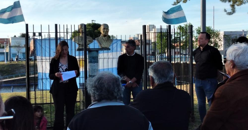 Se llevoacute a cabo el acto por el Diacutea de la Lealtad en el Parque Bicentenario