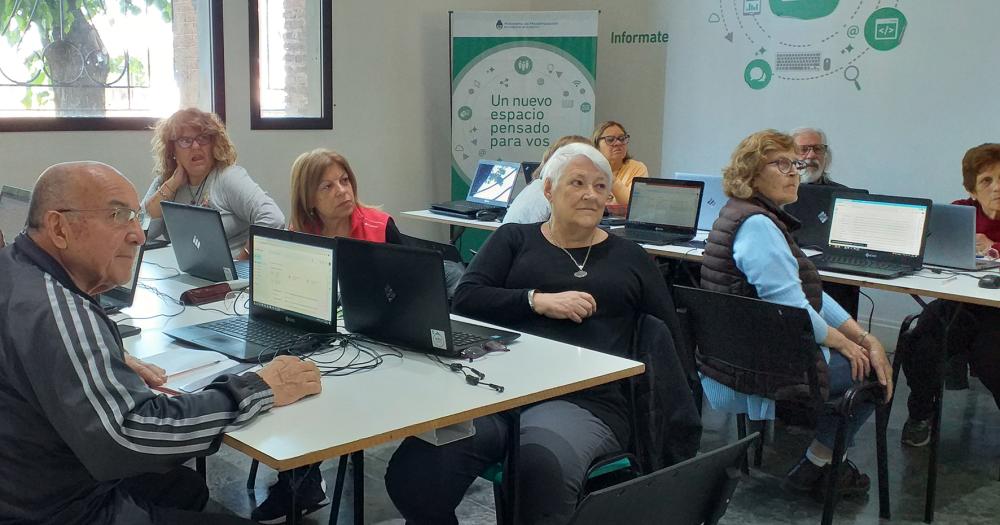 Comenzaron los cursos de capacitacioacuten en Punto Digital