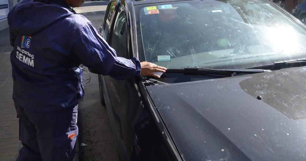 Reportan que el estacionamiento medido produce un sistema de multas permanentes