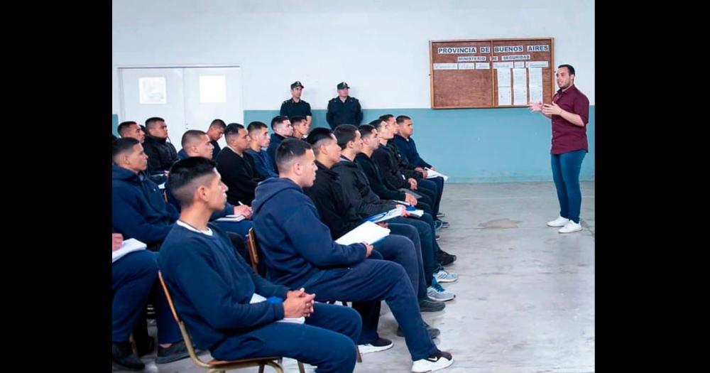 Capacitacioacuten del INADI para cadetes de la Escuela de Policiacutea