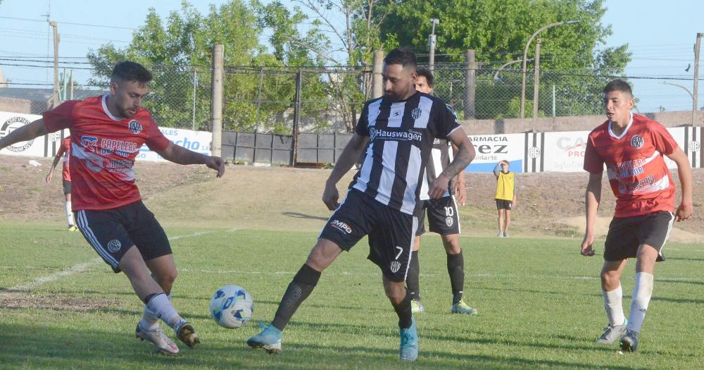 Gonzalo Gómez debutó con un gol