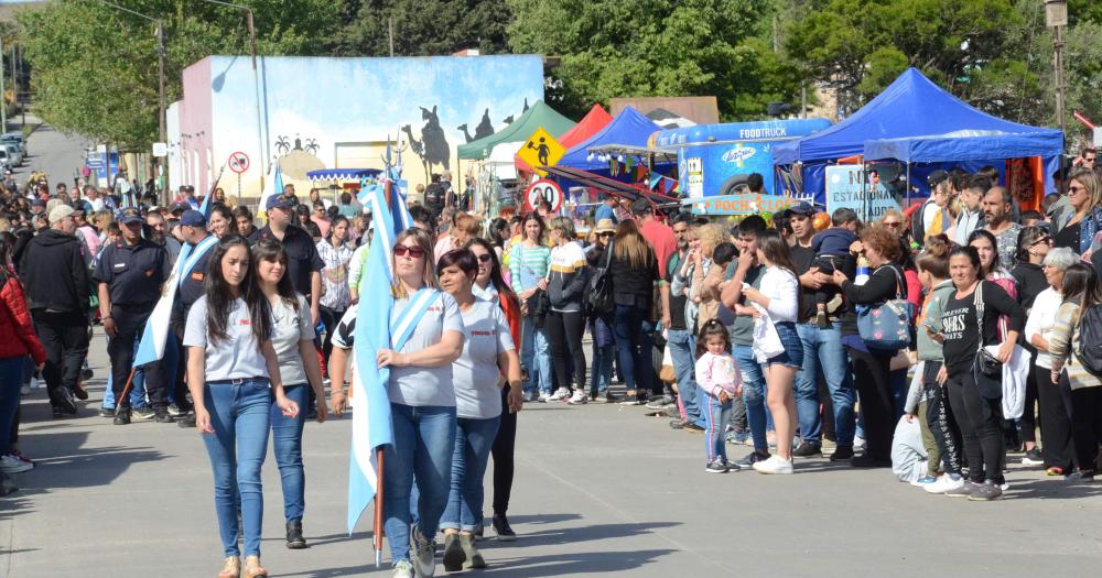 Una gran cantidad de vecinos participaron del festejo por el Aniversario de Sierras Bayas