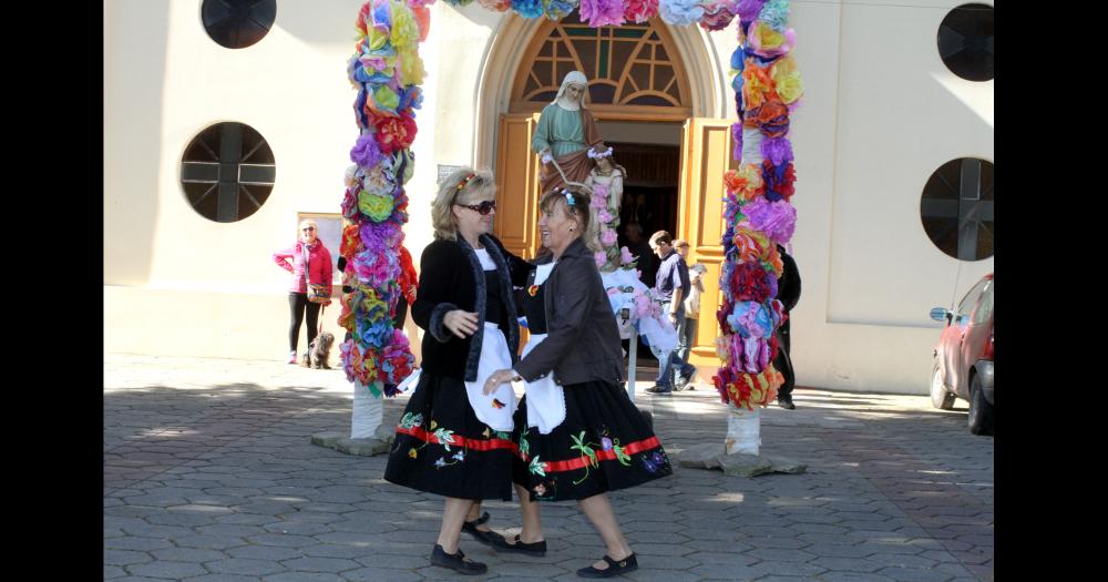 Encuentro de descendientes de alemanes del Volga para tener representacioacuten uacutenica