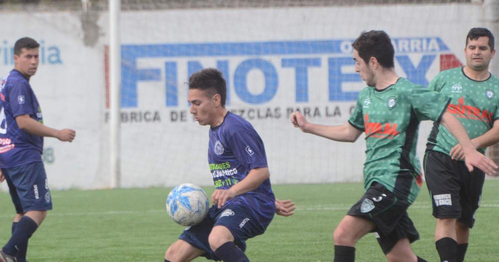 Avanza el torneo de la Primera B