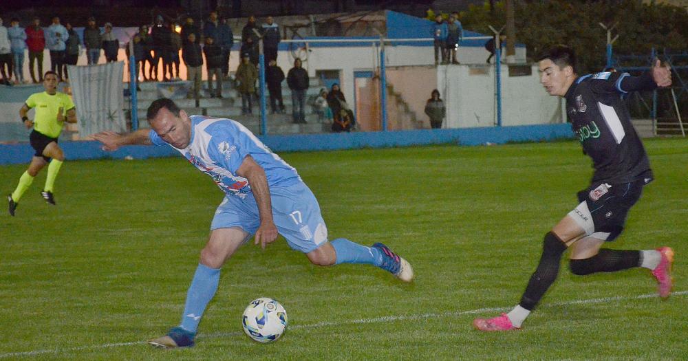 Michel en acción el lunes frente a Balonpié