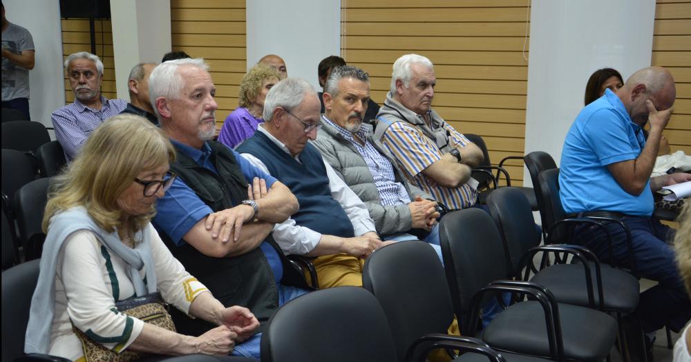 Audiencia por el aumento de agua- Arouxet pidioacute un ajuste cuatrimestral