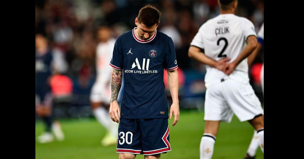 Messi durante un partido contra el Lille