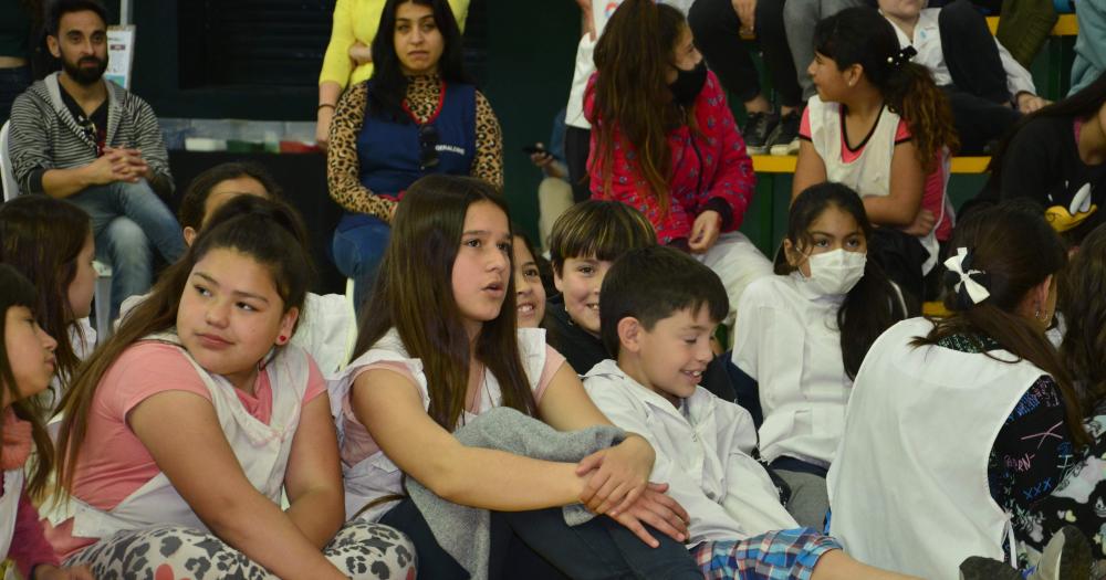 El primer diacutea del Festival del Libro fue dedicado el aacutembito educativo