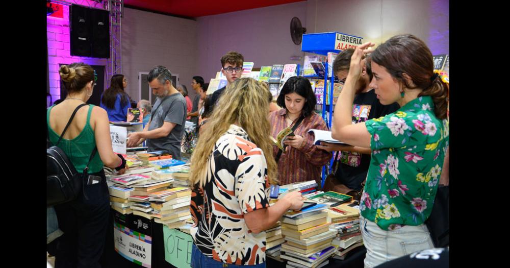 Miles de personas disfrutaron del primer Festival del Libro en la ciudad