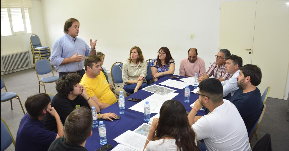 Se llevoacute a cabo la reunioacuten entre los directivos de Industrial y el Municipio