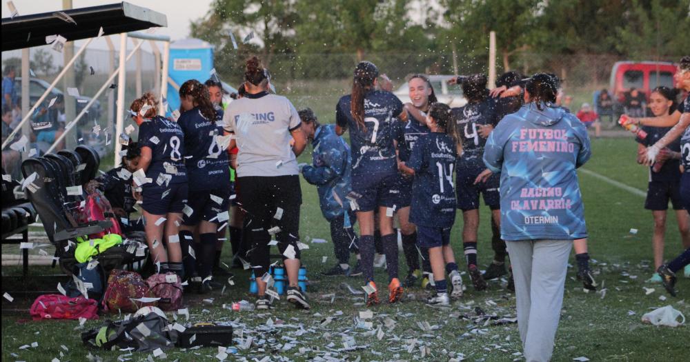 Los festejos de las chicas del Sub 15 de Racing