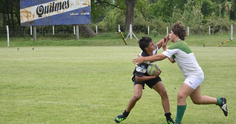 Estudiantes fue local en el encuentro