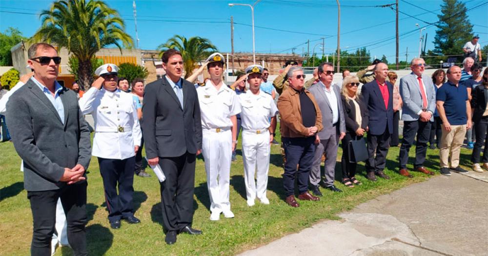 Emotivo homenaje a los tripulantes del ARA San Juan en Hinojo